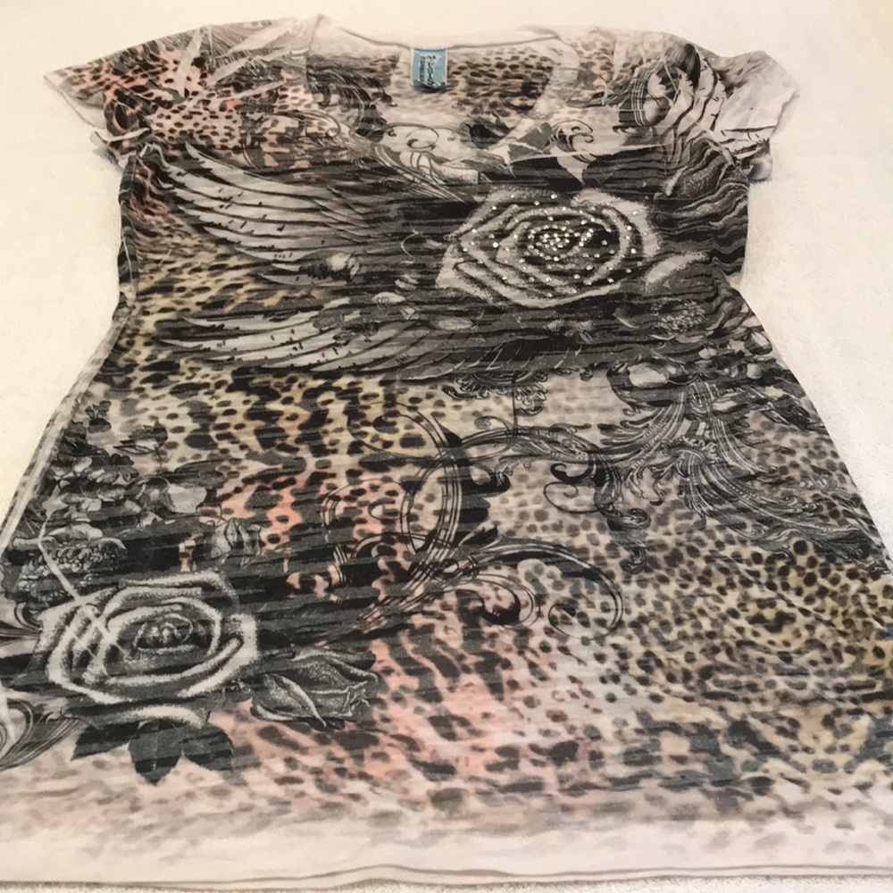 M Fasis by California blue tshirt